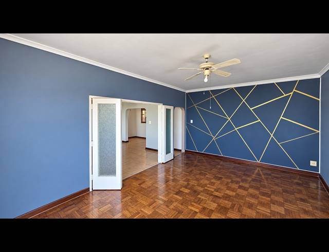2.5 BEDROOM APARTMENT FOR SALE IN GLENWOOD